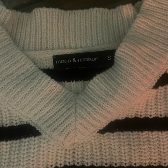moon & madison striped sweater vest, size s - Picture 2 of 3